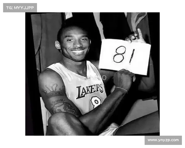 张伯伦在足球场上主要司职位置解析与作用深度解读