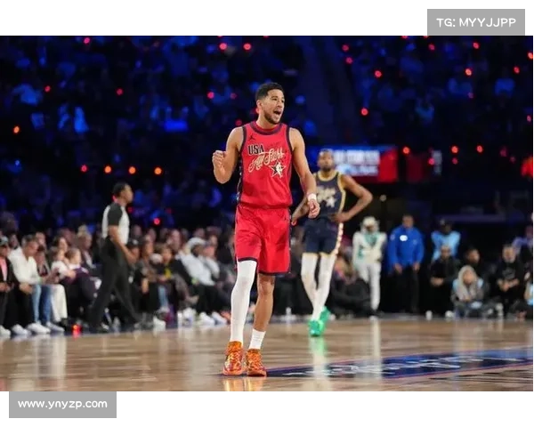 德文·布克逆境中的坚韧不拔展现了不屈精神助力逆袭胜利